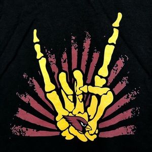 Arizona Cardinals Skeletal Rock Sign Graphic Tee S